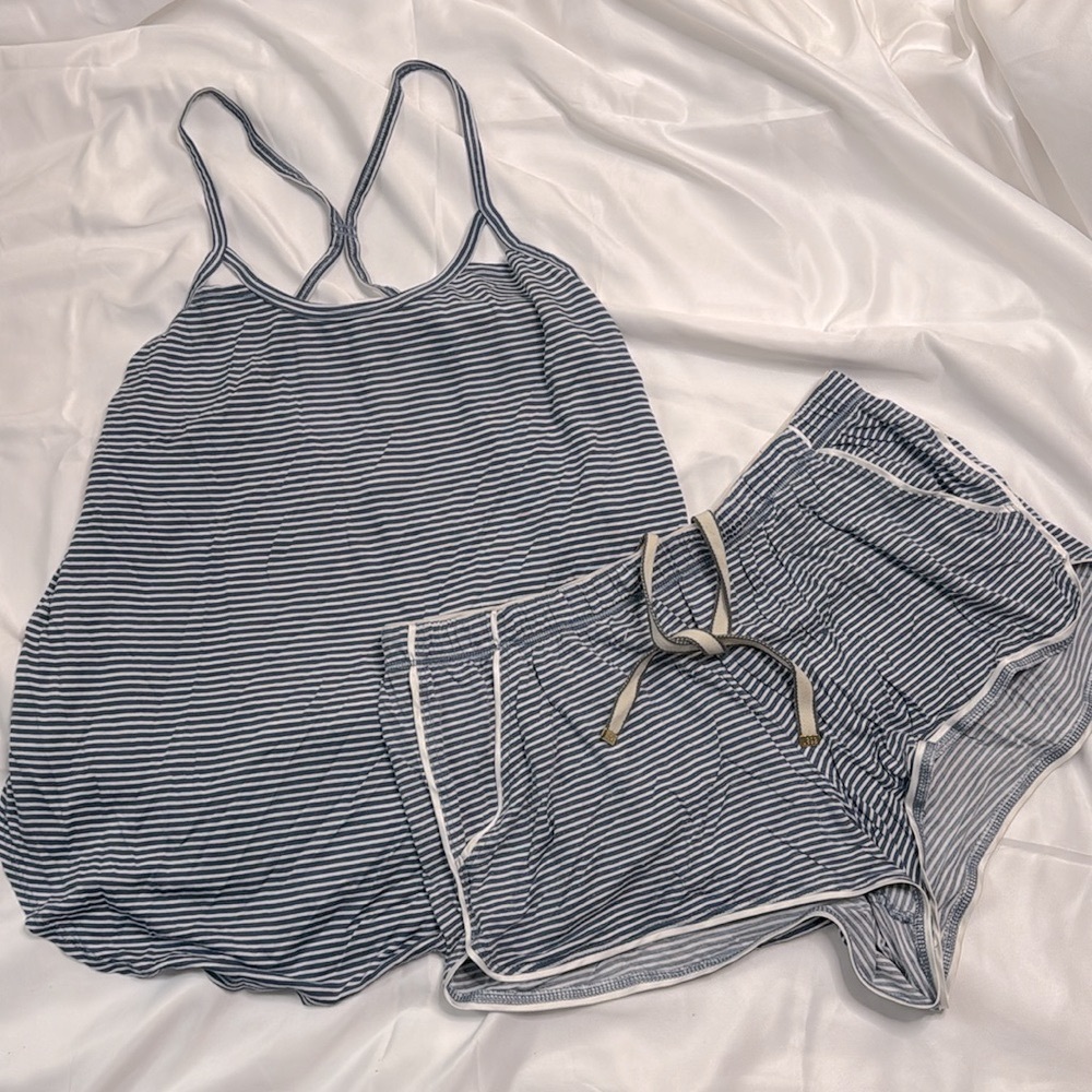 Abercrombie & Fitch PJ set.  Item 106